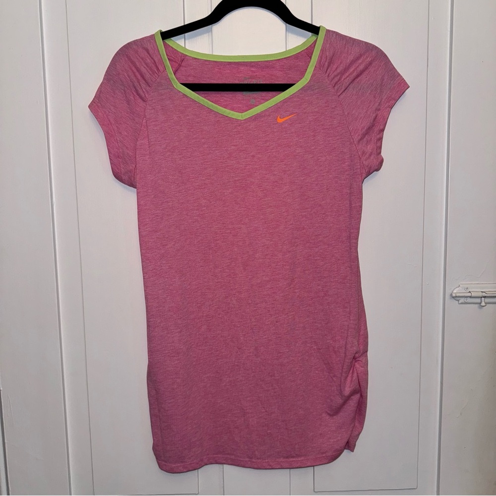 ✨nike pink dri-fit active short sleeve top✨